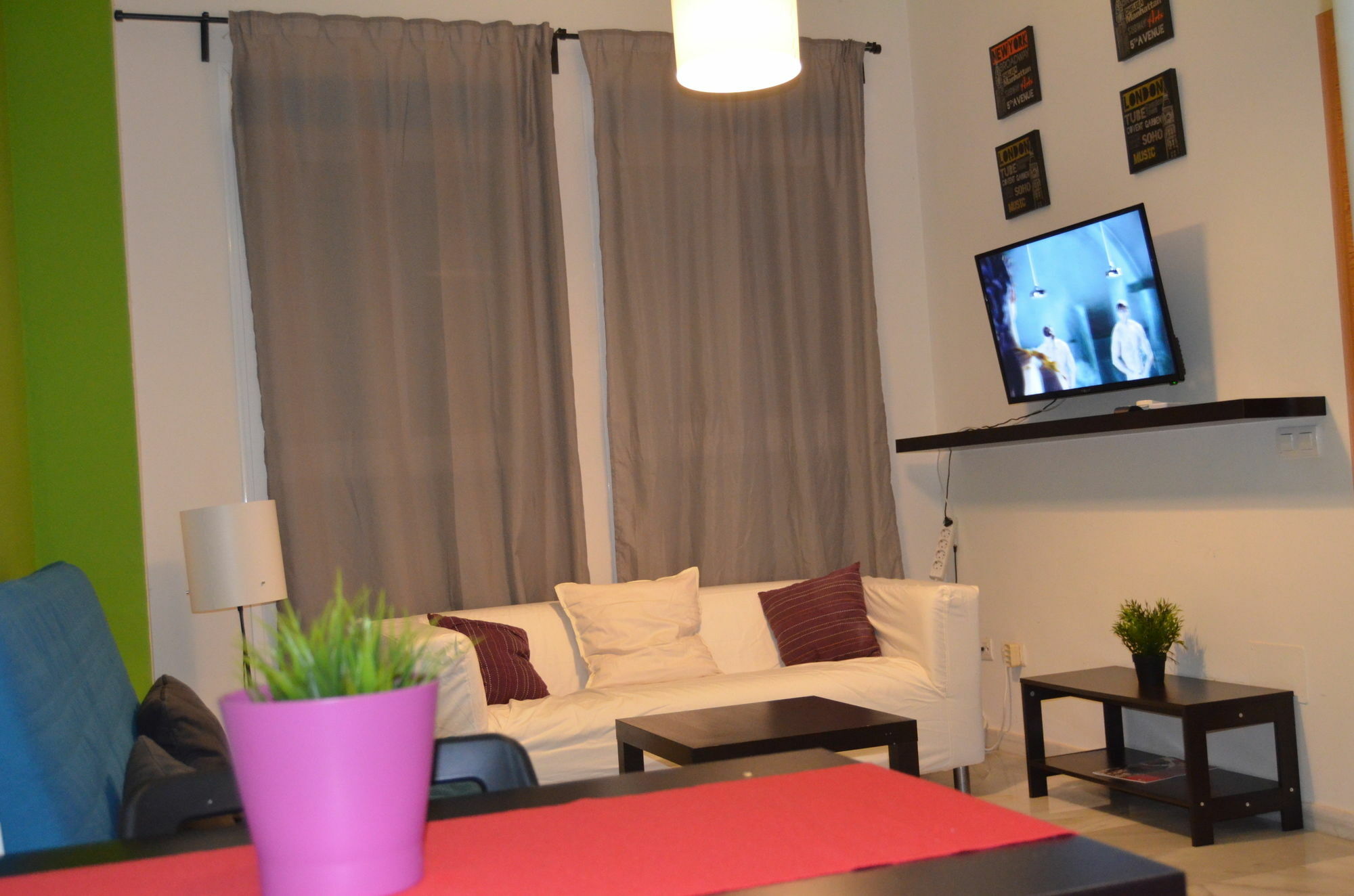 Apartamentos Canasteros มาลากา ภายนอก รูปภาพ